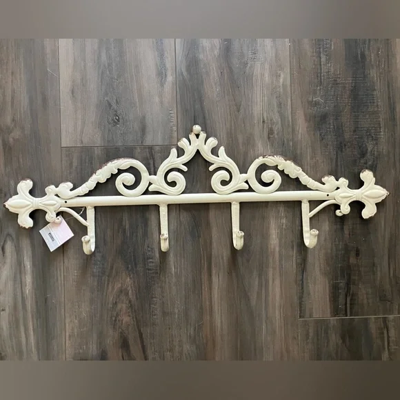 Decorative Wall Hooks - Picture 1 of 5